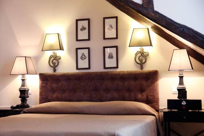 Hotel Saint-Louis Marais, Paris