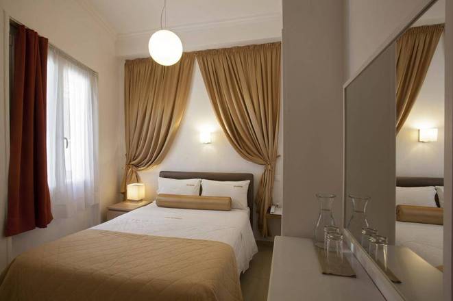 Metropolis Hotel, Athens