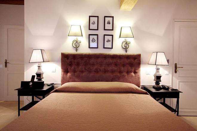 Hotel Saint-Louis Marais, Paris