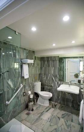 Hera Hotel, Athens
