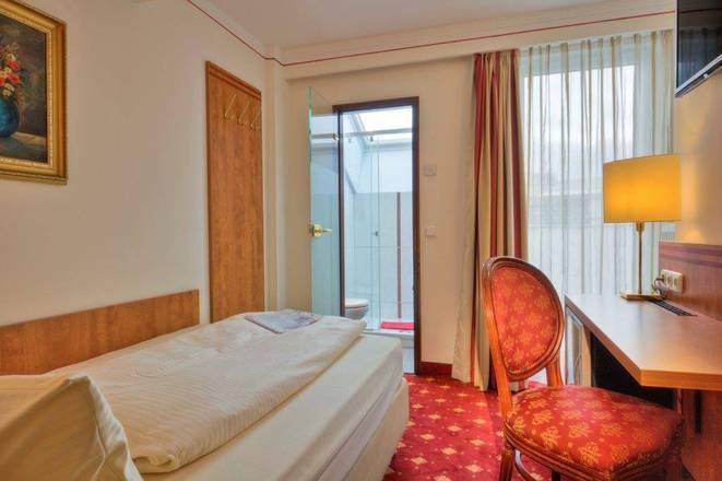 Hotel Condor, Munich