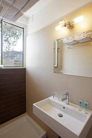 Metropolis Hotel, Athens