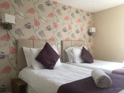 George Hotel, London