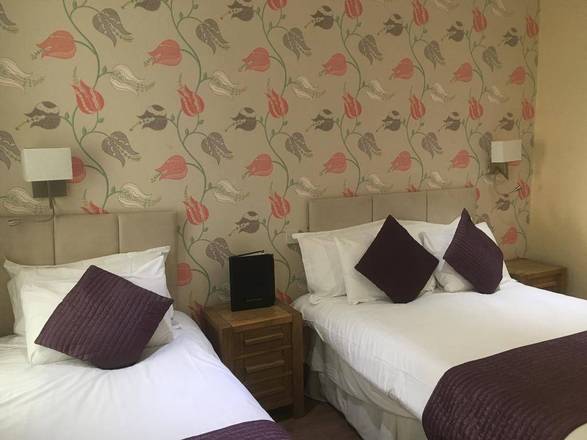 George Hotel, London