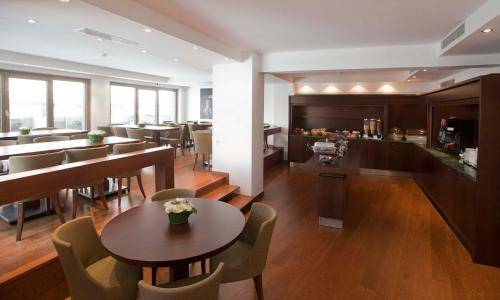 Plaka Hotel, Athens