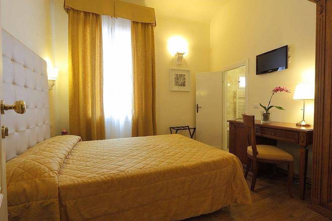 Hotel Bretagna, Florence
