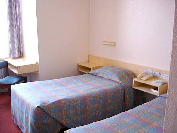 Lancaster Hall Hotel, London