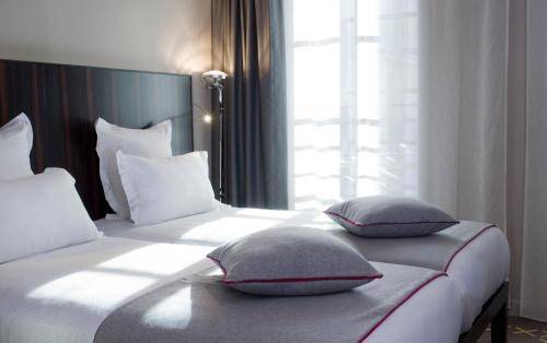 Hotel Saint Dominique, Paris
